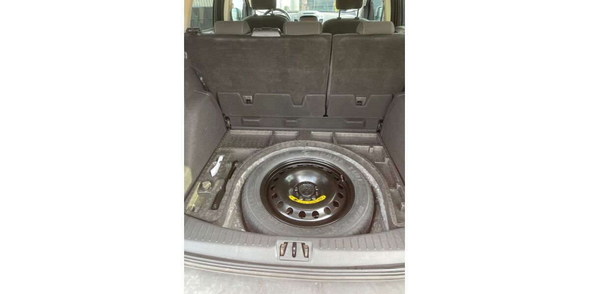 Ford Kuga 92.000 km 14.300 &euro; Bergheim 50127