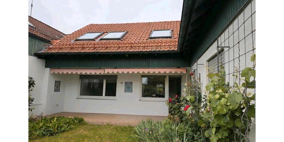 Reihenhaus Hohenroth - 9 Zimmer, 181 m&sup2;, 325.000&euro; | Angebot:26780713