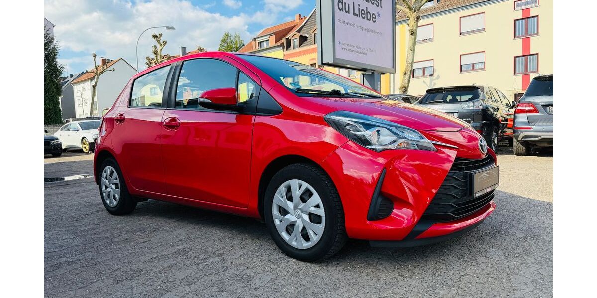 Toyota Yaris 139.000 km 8.400 &euro; Saarbrücken 66115