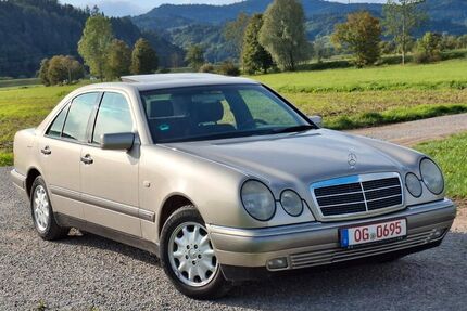 Mercedes-Benz E 230 170.000 km 1.300 &euro; Zell a.H. 77736