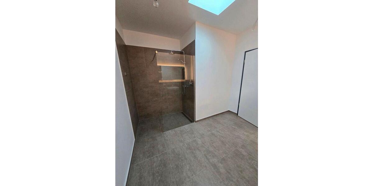 Einfamilienhaus Burg - 2 Zimmer, 77 m&sup2;, 700&euro; | Angebot:25721882