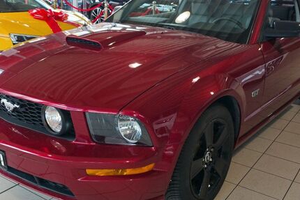 Ford Mustang 100.200 km 14.940 &euro; Helmstedt 38350