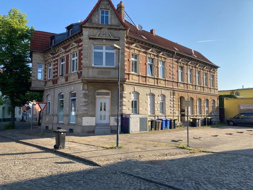 Mehrfamilienhaus , Haus als Kapitalanlage zur Vermietung