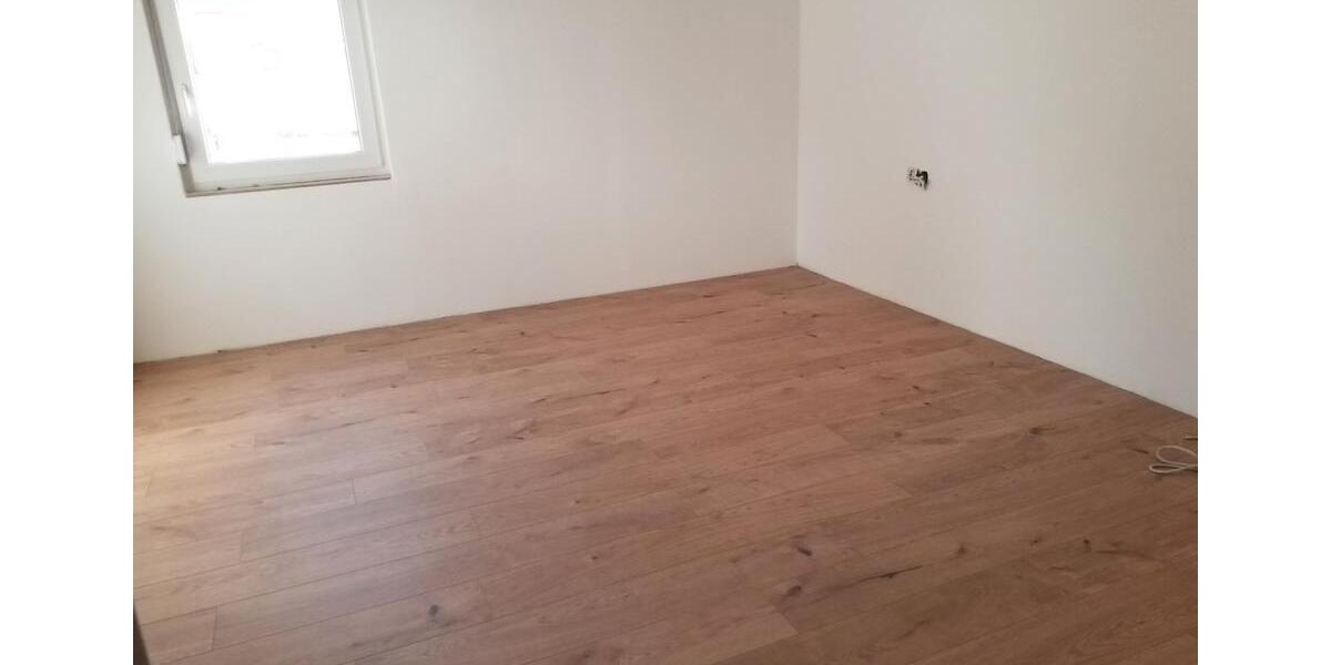 Etagenwohnung Mengen - 4 Zimmer, 118 m&sup2;, 1.100&euro; | Angebot:26398218