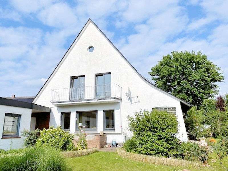Haus zum Mieten in Enger 920 € 145 m²
