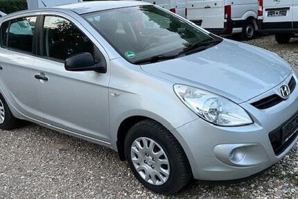 Hyundai i20 125.000 km 3.449 &euro; Sangerhausen 06526