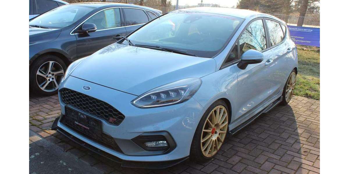 Ford Fiesta 99.800 km 14.900 &euro; Lübbenau / OT Boblitz 03222