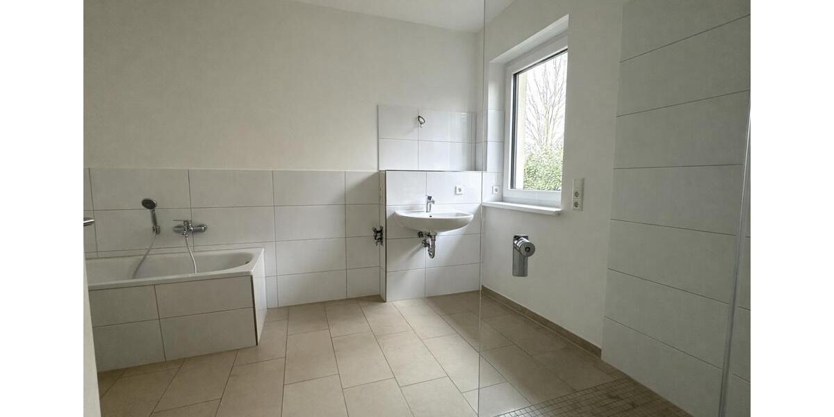 Doppelhaushälfte Neuruppin - 3 Zimmer, 103 m&sup2;, 1.400&euro; | Angebot:25791635