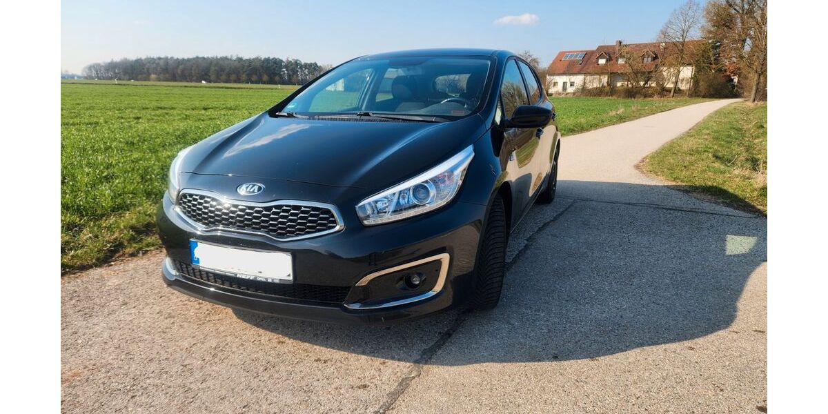 Kia ceed / Ceed 99.500 km 8.700 &euro; Windsbach 91575