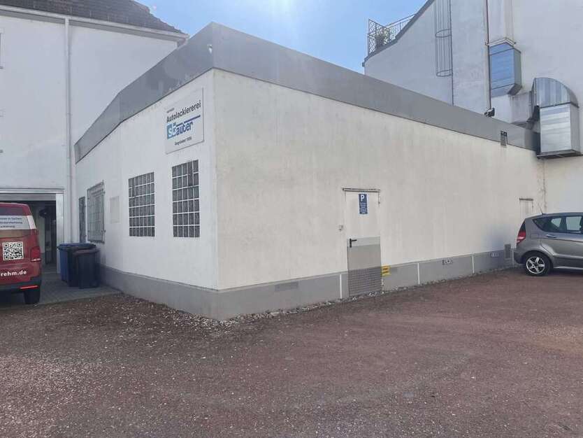 Spezialgewerbe in Zweibrücken 298.000 € 330 m²