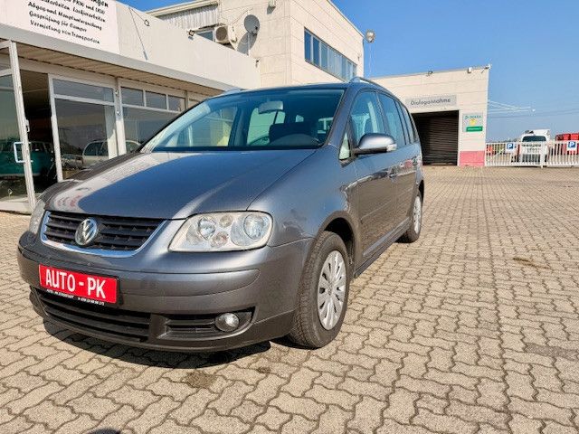 VW Touran 243.519 km 3.990 &euro; Staßfurt 39418