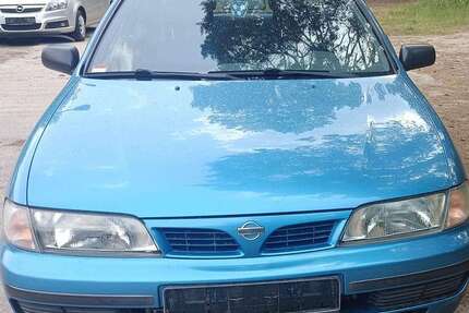 Nissan Almera 78.333 km 2.499 &euro; Cottbus 03050