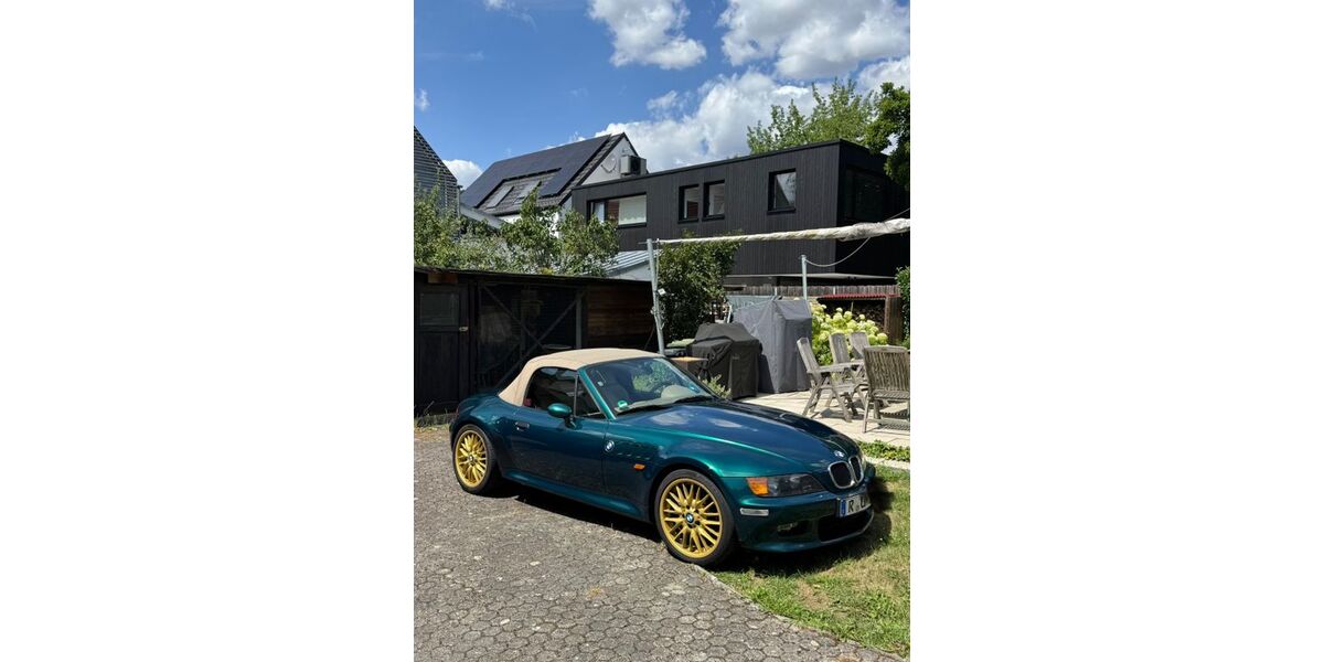 BMW Z3 129.267 km 15.900 &euro; Regensburg 93059