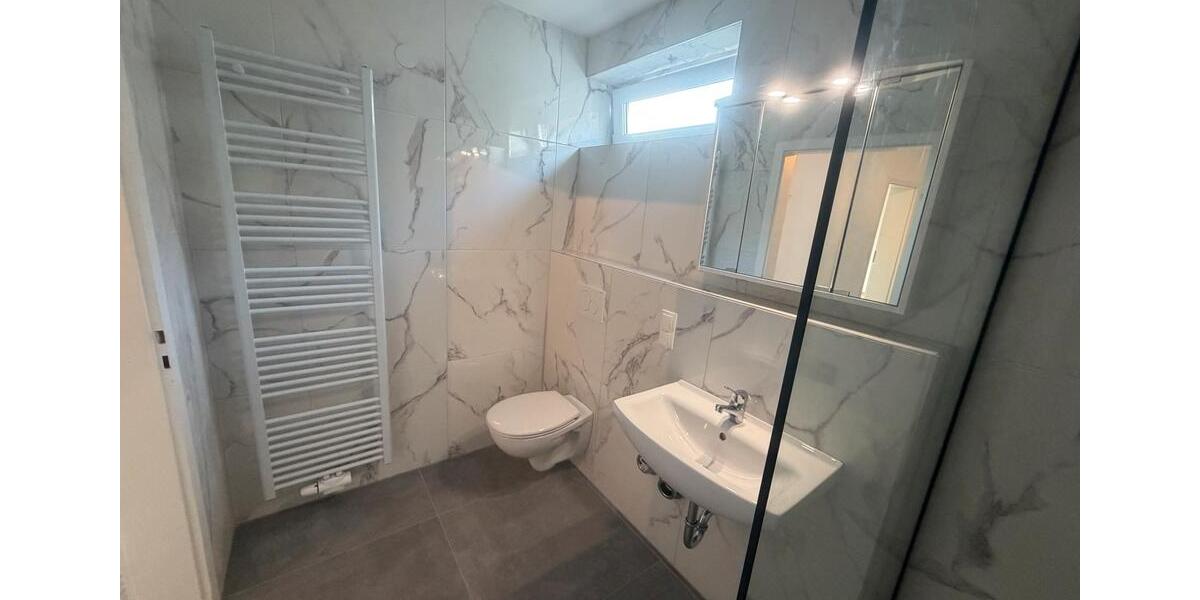 Erdgeschoßwohnung Ludwigshafen am Rhein Ludwigshafen-Oggersheim - 3 Zimmer, 96 m&sup2;, 1.290&euro; | Angebot:26683127