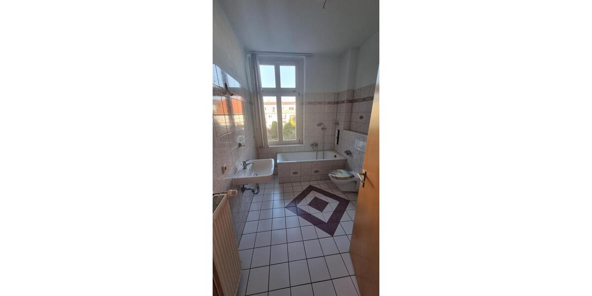 Etagenwohnung Burg - 3 Zimmer, 82 m&sup2;, 576&euro; | Angebot:26462682
