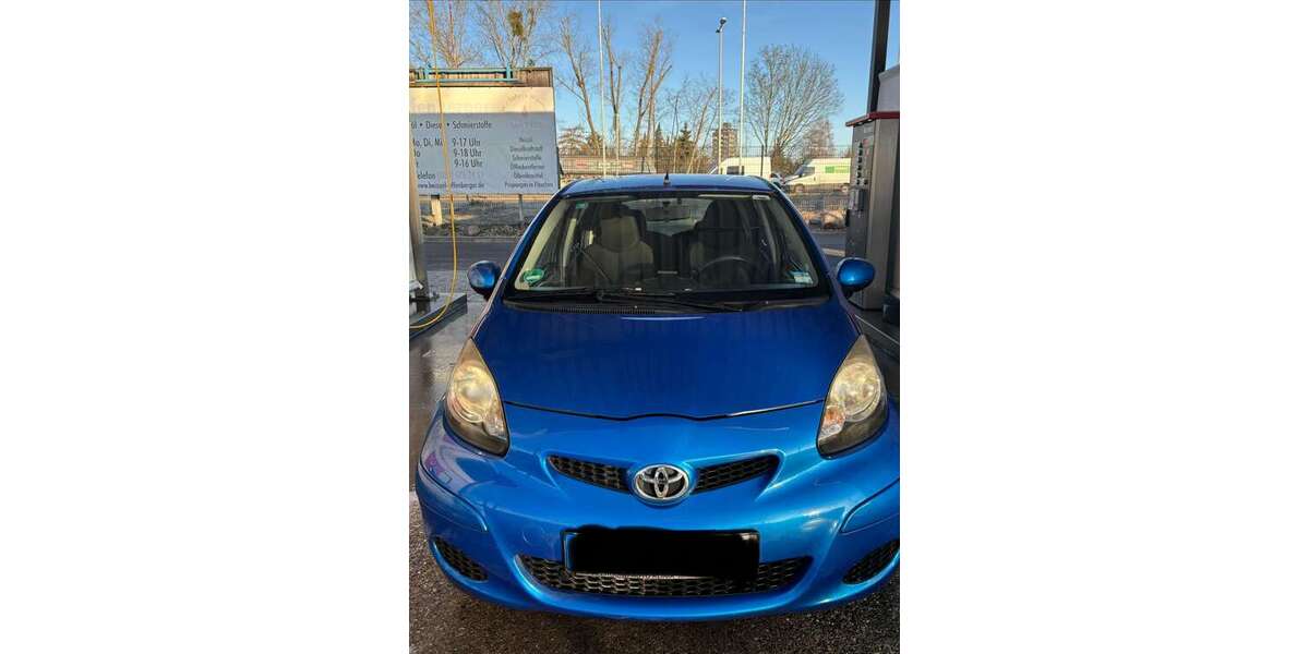 Toyota Aygo 143.000 km 4.400 &euro; berlin 12489