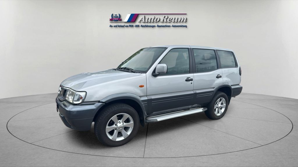 Nissan Terrano 176.000 km 7.990 &euro; Nürnberg 90431