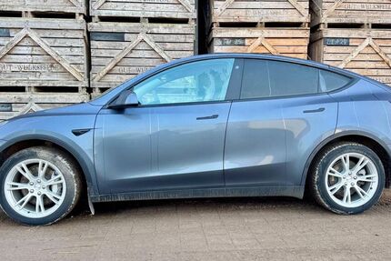 Tesla Model Y 85.700 km 28.000 &euro; Tangstedt 22889