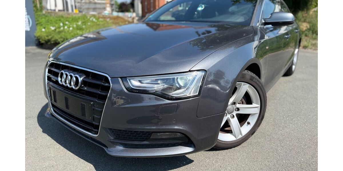 Audi A5 138.000 km 11.990 &euro; Salzkotten 33154
