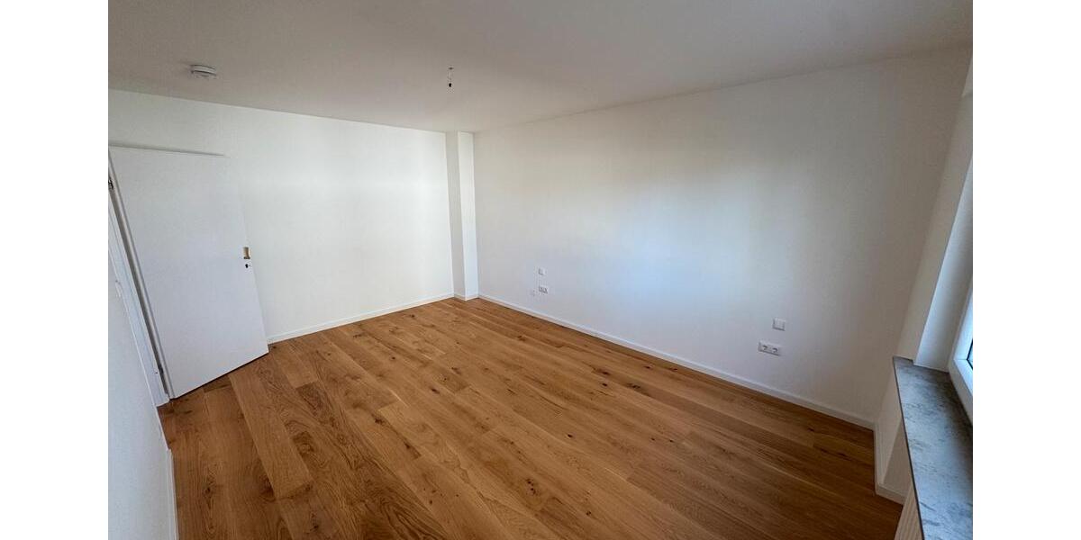 Hochparterre Höxter - 2 Zimmer, 80 m&sup2;, 660&euro; | Angebot:25149990