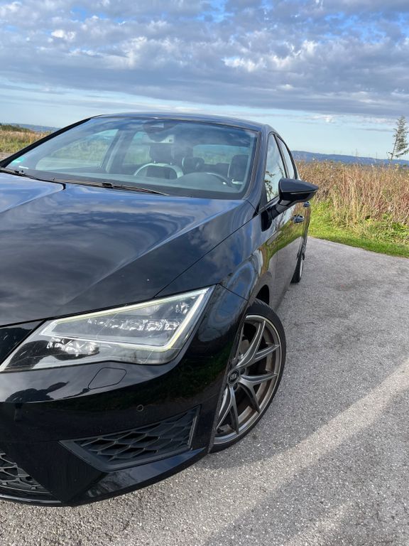 Seat Leon 118.000 km 14.999 € Herscheid 58849