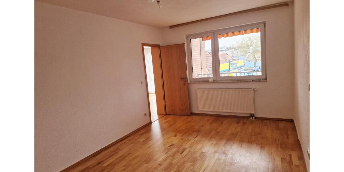 Etagenwohnung Ballenstedt - 2 Zimmer, 74 m&sup2;, 481&euro; | Angebot:25180165