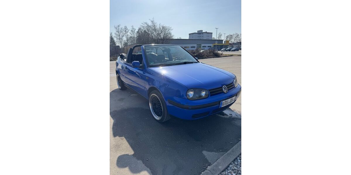 VW Golf 131.000 km 3.200 &euro; Ichenhausen 89335