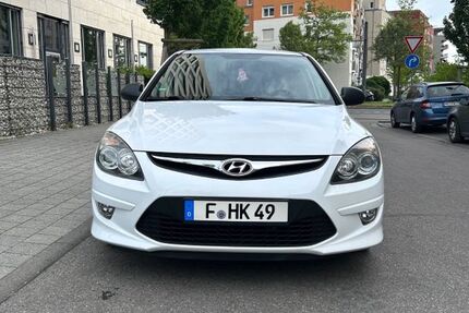 Hyundai i30 168.500 km 4.890 &euro; Frankfurt 65934