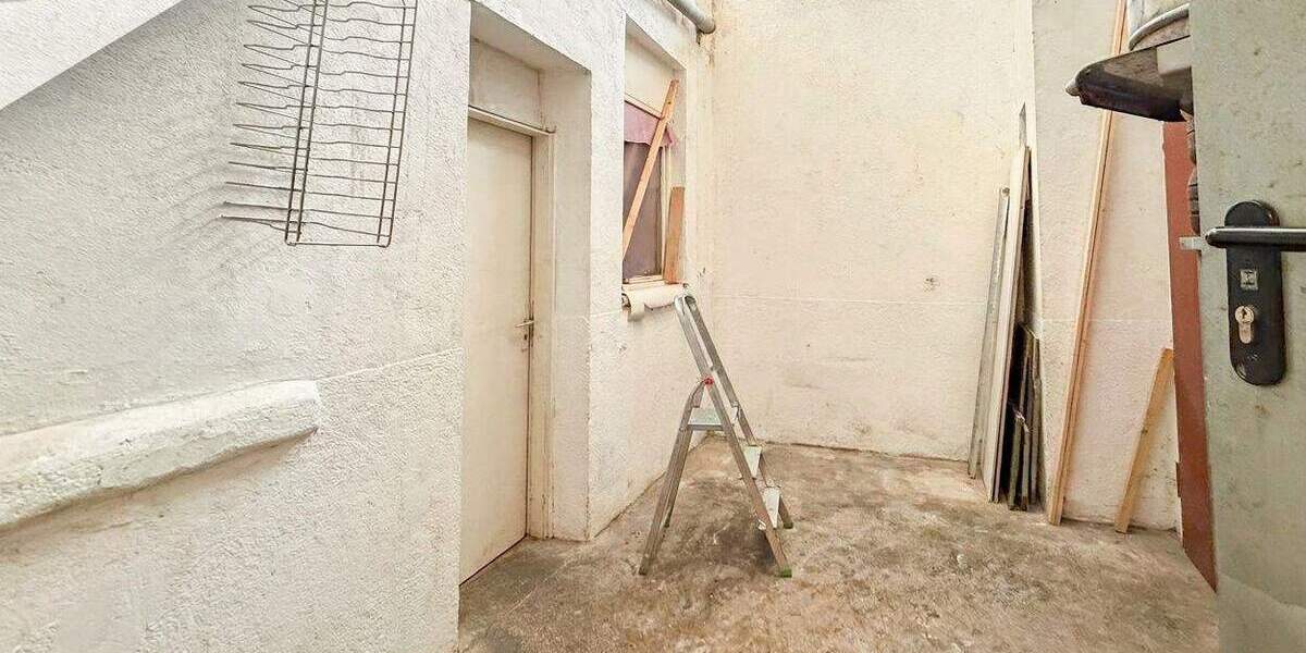 Mehrfamilienhaus, Wohnhaus Graben-Neudorf Neudorf - 7 Zimmer, 181 m&sup2;, 300.000&euro; | Angebot:25666464