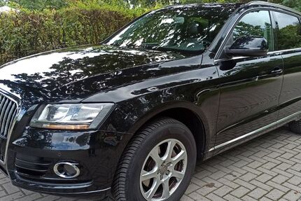 Audi Q5 219.785 km 9.999 &euro; Langenhagen (Hannover) 30851