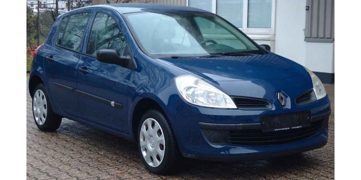Renault Clio 66.345 km 3.850 &euro; Mönchengladbach 41066