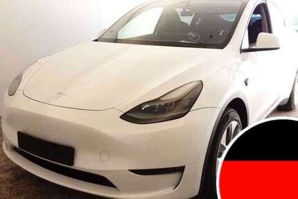 Tesla Model Y 69.356 km 30.940 &euro; Herges-Hallenberg 98587