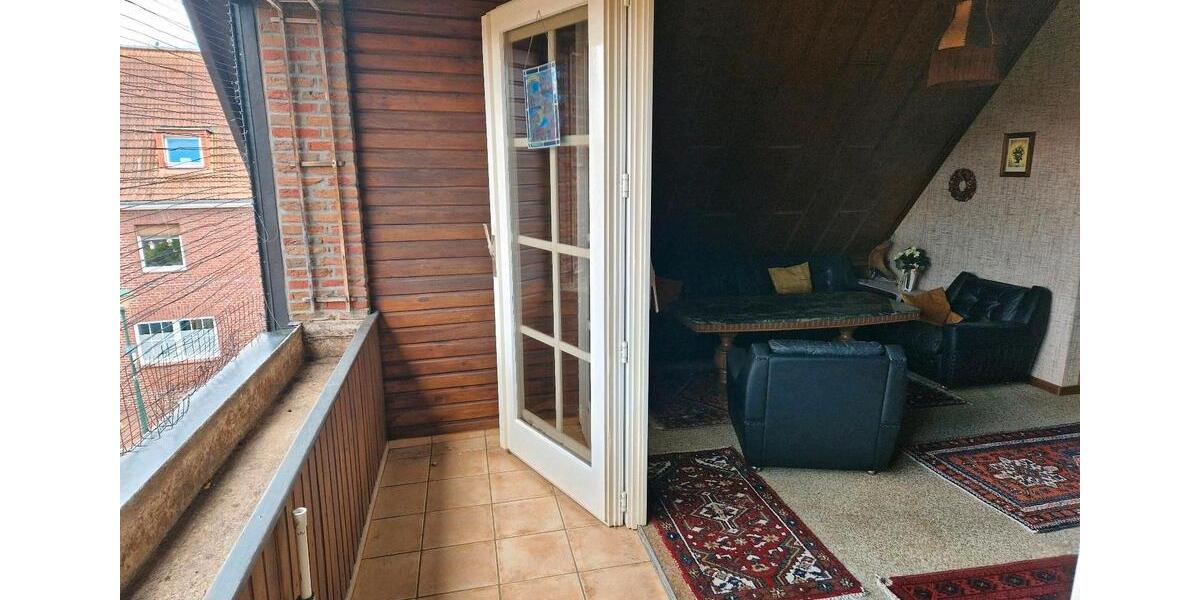 Dachgeschoßwohnung Velen - 3 Zimmer, 100 m&sup2;, 400&euro; | Angebot:26335323