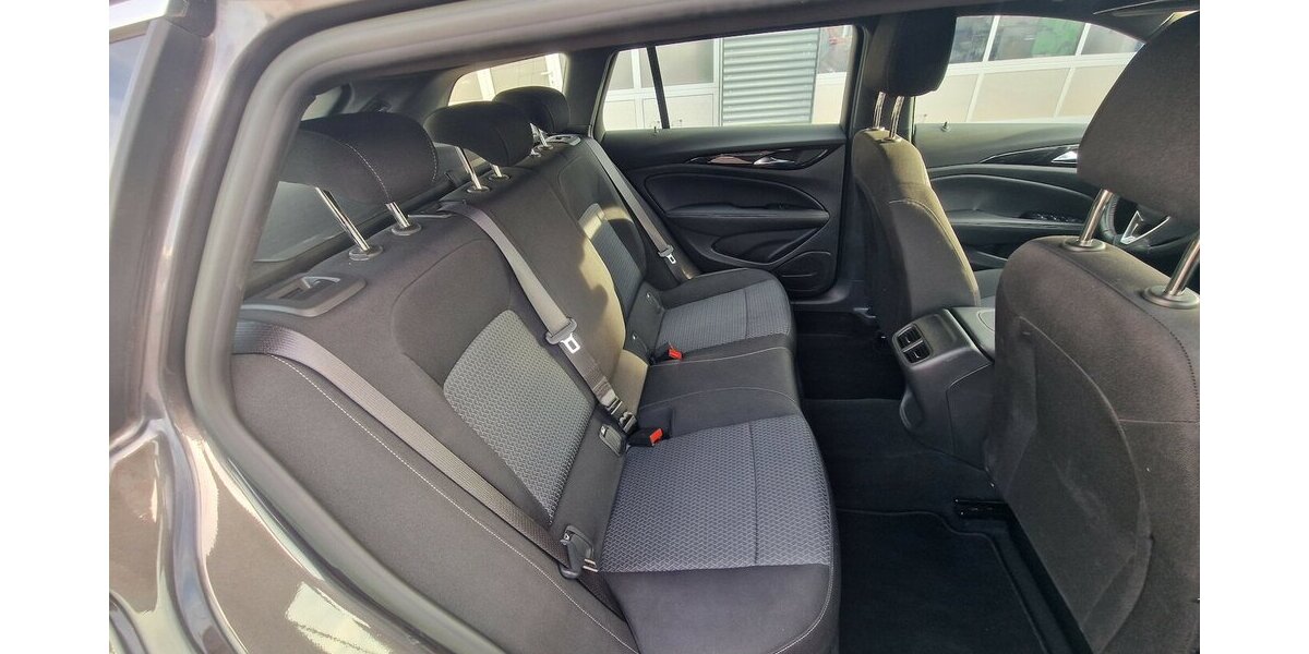 Opel Insignia 1.5 D Elegance Klimautomatik NAVI 130.000 km 14.399 &euro; Landau 76829