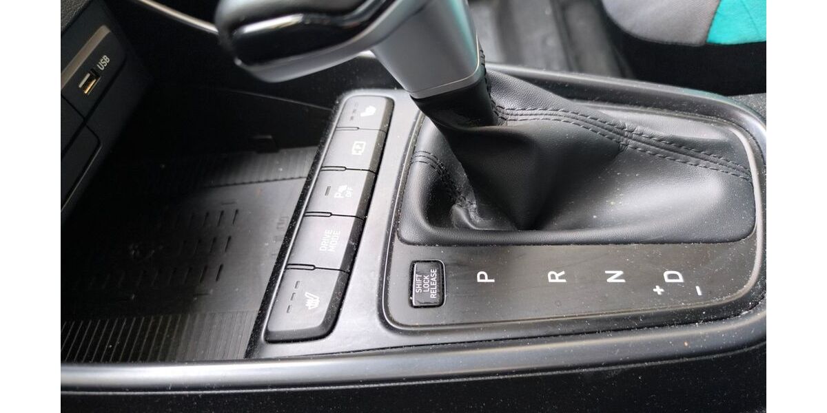 Hyundai BAYON 32.157 km 16.150 &euro; Hürth 50354