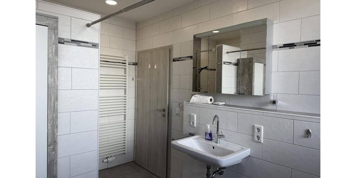 Erdgeschoßwohnung Odenthal - 3 Zimmer, 118 m&sup2;, 1.300&euro; | Angebot:25308653