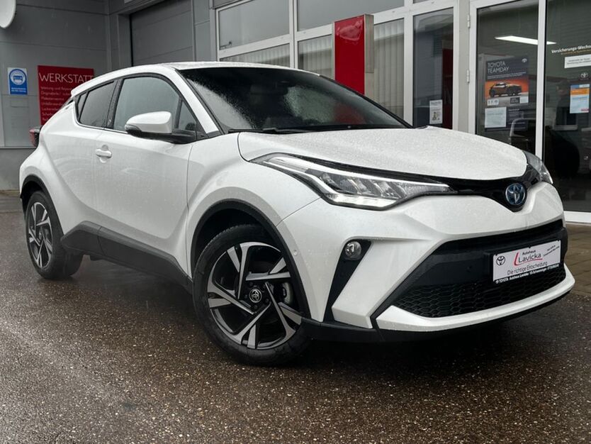 Toyota C-HR 6.900 km 29.490 € Villingen-Schwenningen 78056