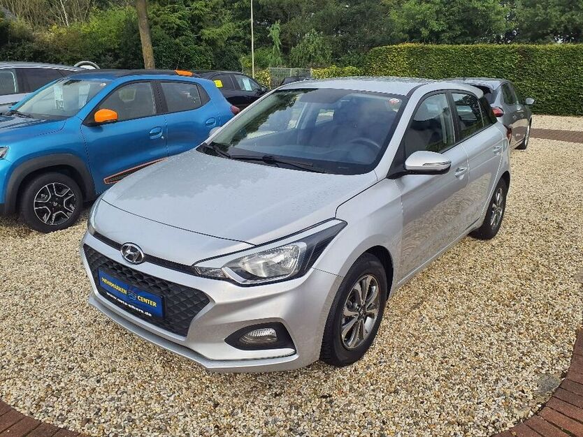 i20