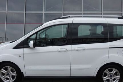 Ford Tourneo Courier 70.560 km 11.650 &euro; Steißlingen 78256