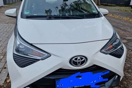 Toyota Aygo (X) 83.500 km 9.400 &euro; Bremerhaven 27578