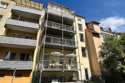 Wohnung zum Kaufen in Plauen 70.000 € 75.46 m² 3 zimmer