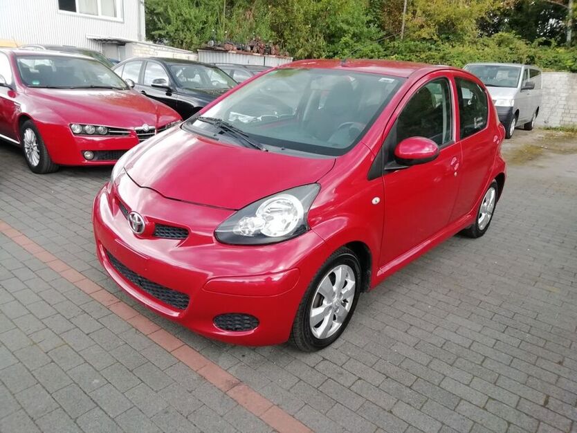 Aygo (X)