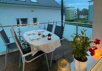 2 Zimmerwohnung, Modern, Mobliert, Balkon,EBK