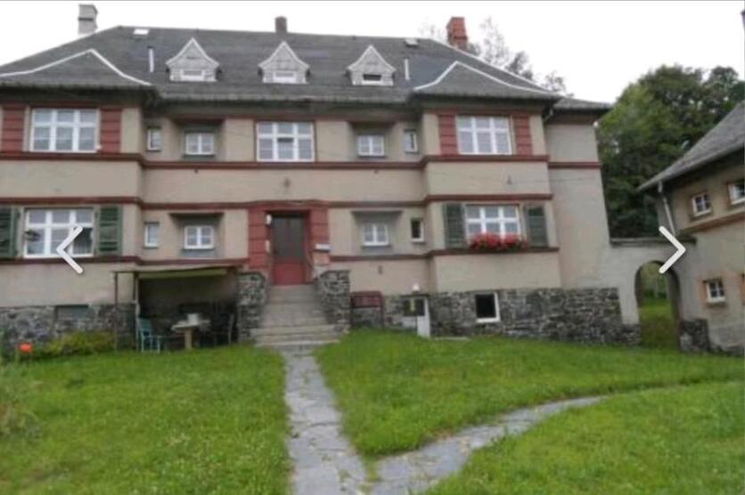 Sanierte 2 Zimmer Wohnung in Adorf