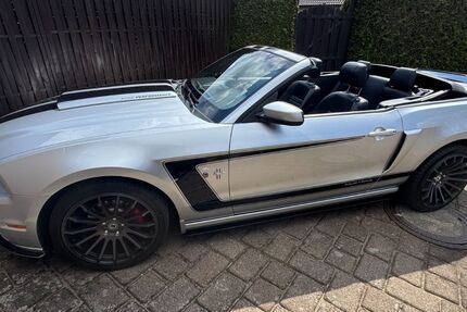 Ford Mustang 84.500 km 15.500 &euro; Kattendorf 24568