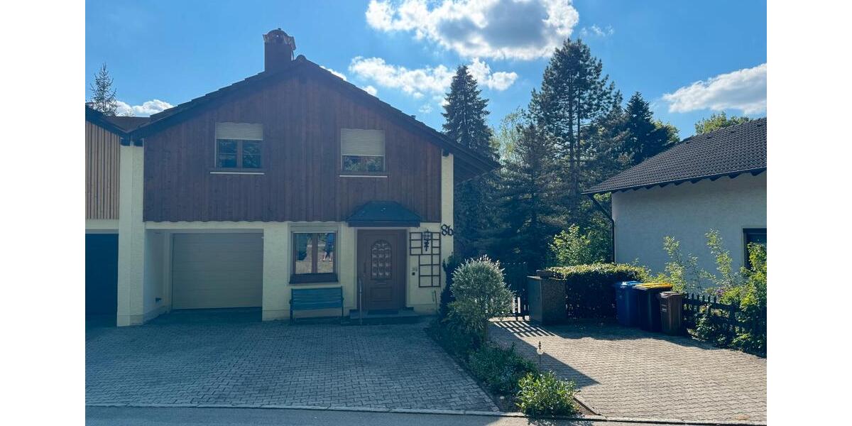 Doppelhaushälfte Pfarrkirchen - 7 Zimmer, 160 m&sup2;, 1.500&euro; | Angebot:26527520