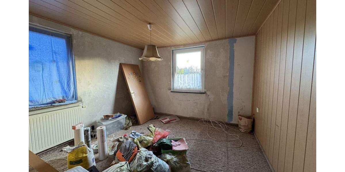 Doppelhaushälfte Grabfeld Rentwertshausen - 9 Zimmer, 120 m&sup2;, 45.000&euro; | Angebot:25770590
