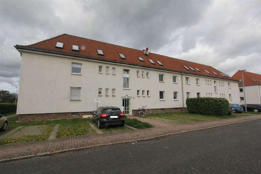 Wohnung zum Mieten in Zwenkau 560 € 58.86 m²