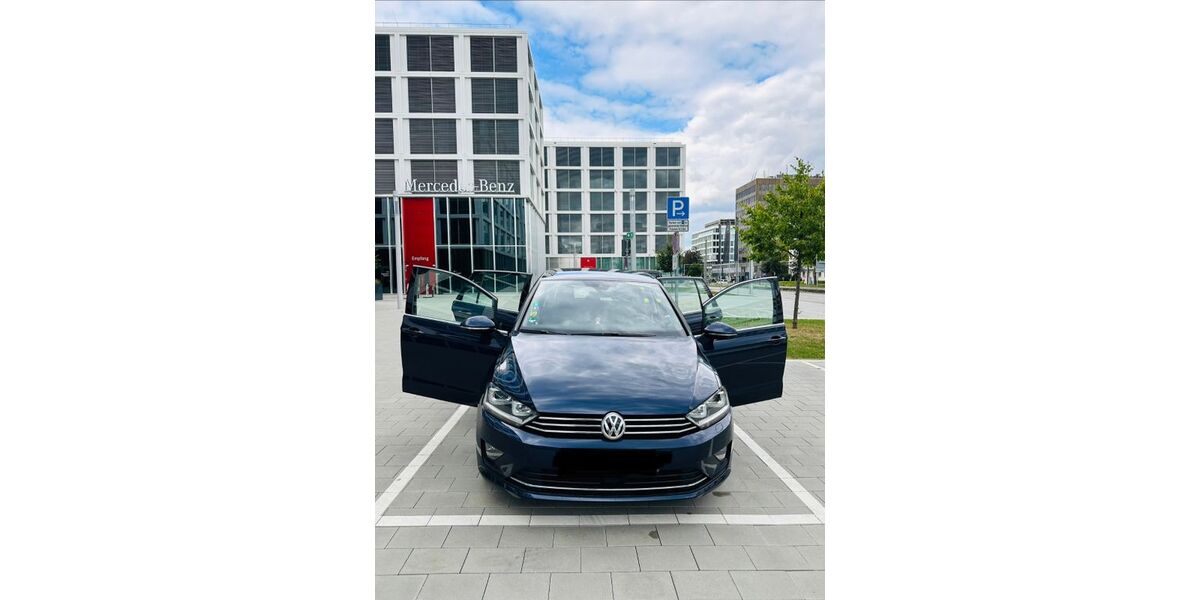 VW Golf Sportsvan 111.600 km 13.500 &euro; Stuttgart 70569