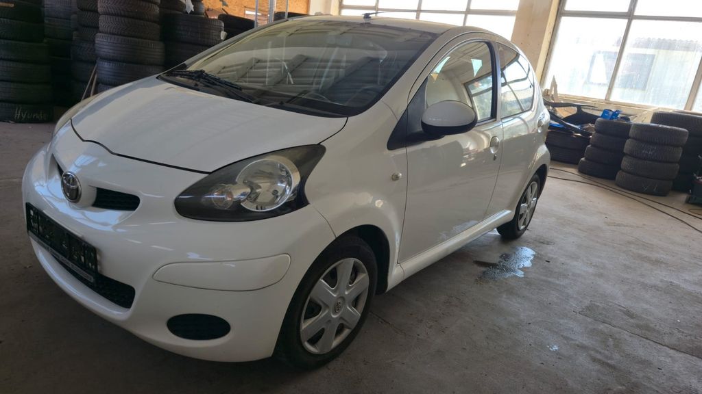 Toyota Aygo (X) 351.526 km 1.490 &euro; Oschatz 04758